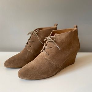 Used Nine West Suede Illusion Booties